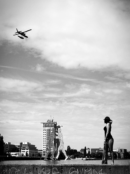 Wasserflugzeug am Osthafen Berlin